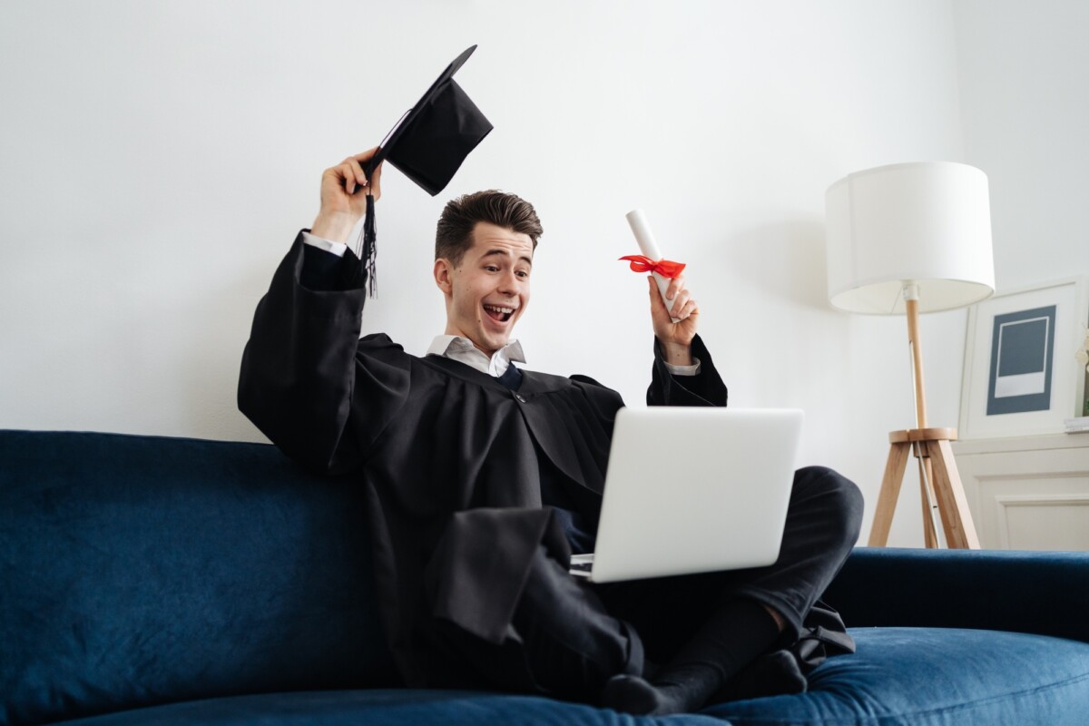 tech companies that don't require a degree